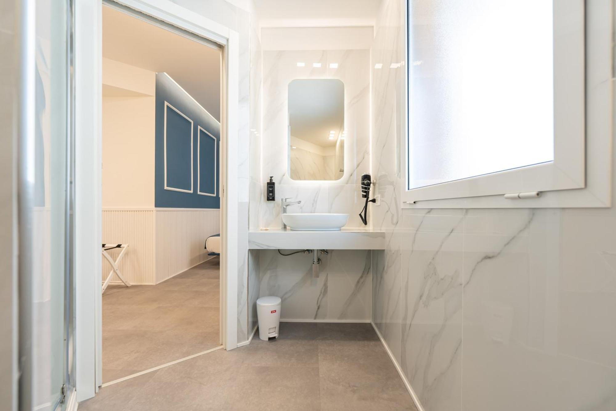 Toledo Mill Relais - By Pera Collection