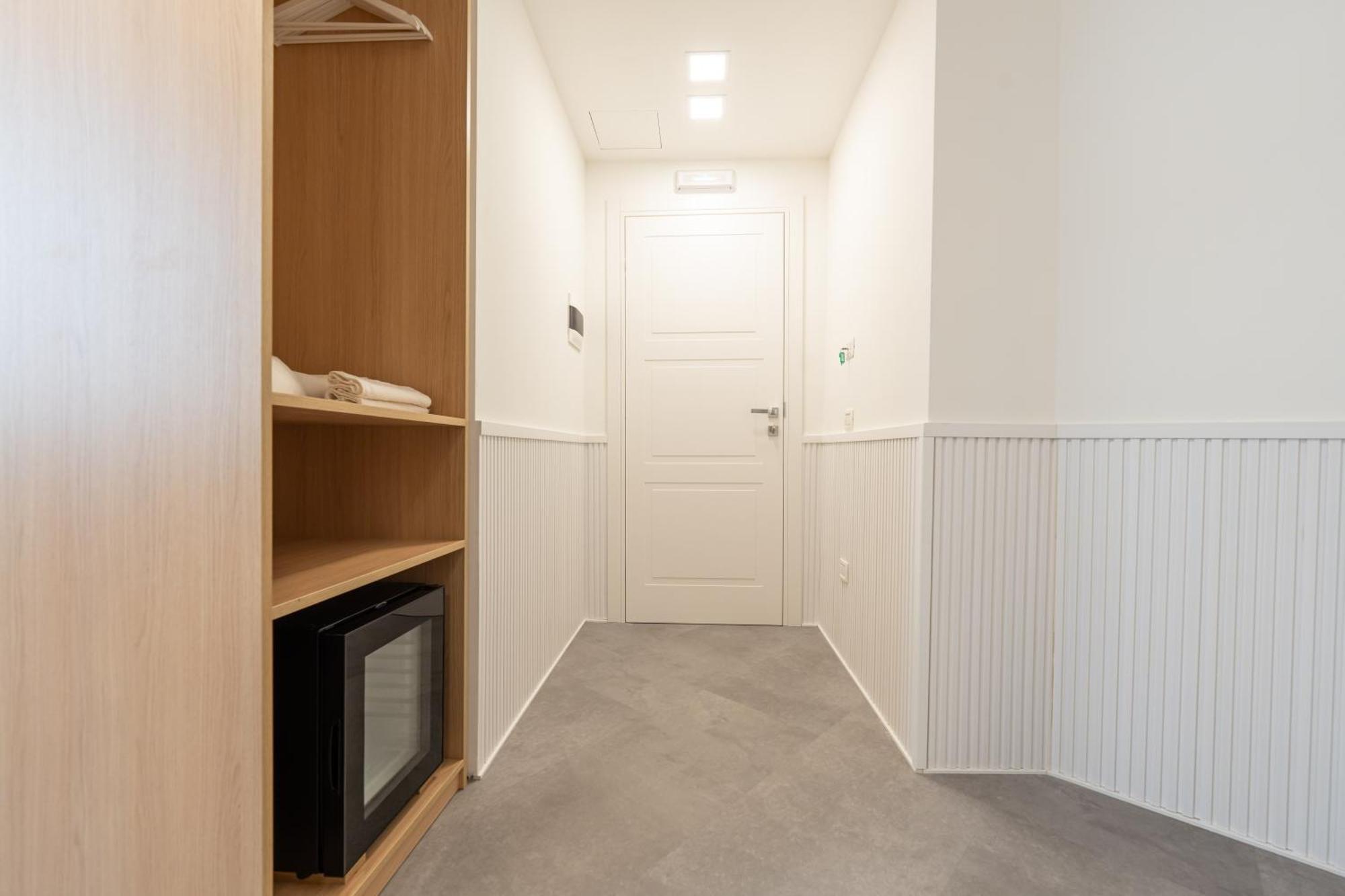 Toledo Mill Relais - By Pera Collection